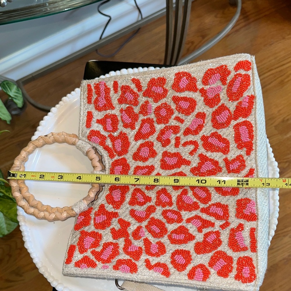Stylish orange and Pink Leopard Print Patterned Crossbody Bag - Picture 13 of 16